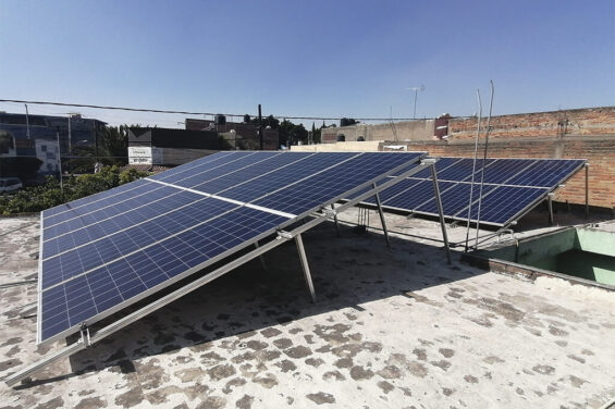 Paneles-solares-para-cremeria-y-abarrotes4