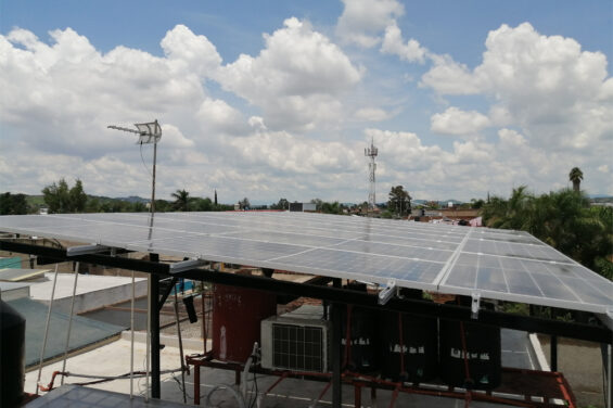 proyecto-de-paneles-solares-en-abarrotes-las-liebres (2)